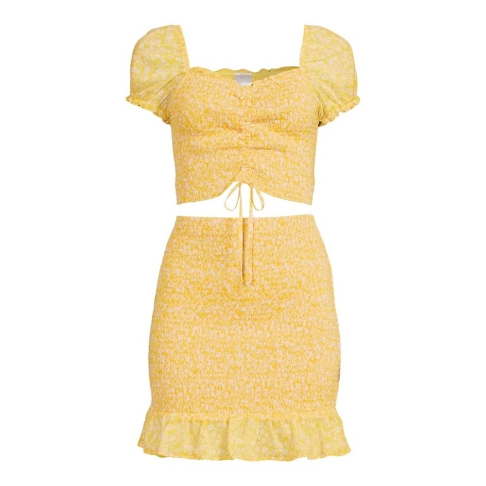 No Boundaries yellow two piece shirt & skirt XS worn once